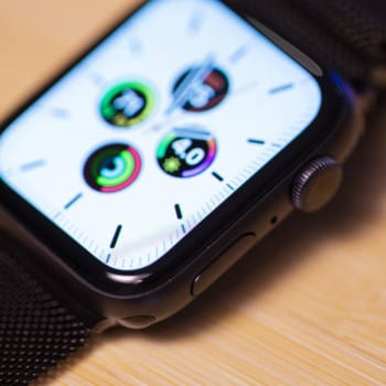 apple-watch-series-5-display-100812383-large
